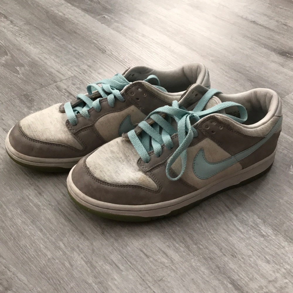 Pillow Nike dunks.